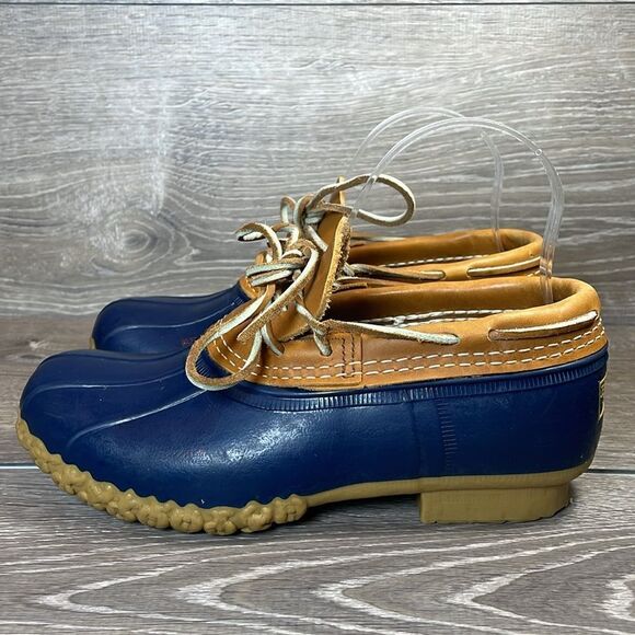 LL Bean Bean Boots Women’s Sz 6W Waterproof Tan Leather Navy Rubber Duck Boots - Picture 3 of 13